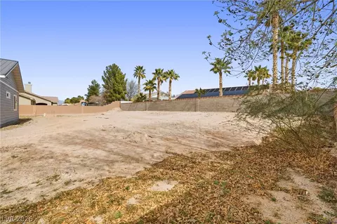 Exterior - 3156 Mateuse St, Logandale, NV 89021 photo 5 of 9