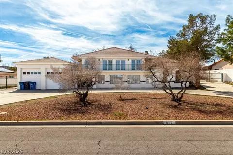 927 San Eduardo Ave, Henderson, NV 89002