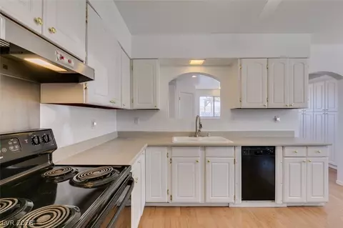 Kitchen - 234 W Basic Rd, Henderson, NV 89015 photo 5 of 6