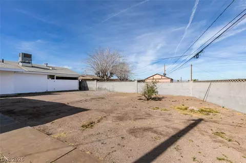 Exterior - 234 W Basic Rd, Henderson, NV 89015 photo 5 of 8
