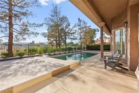 8649 Robinson Ridge Dr, Las Vegas, NV 89117