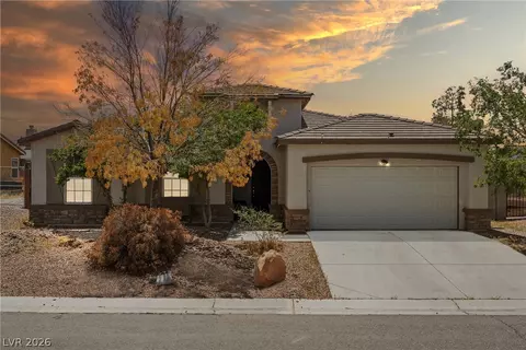 565 Mazelle Ln, Pahrump, NV 89060