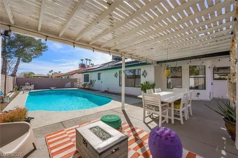 3709 Broxburn St, Las Vegas, NV 89108
