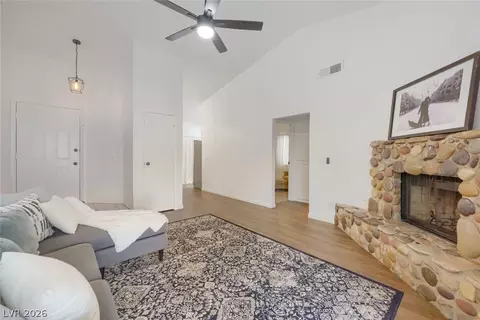 524 Crony Ave, Henderson, NV 89011