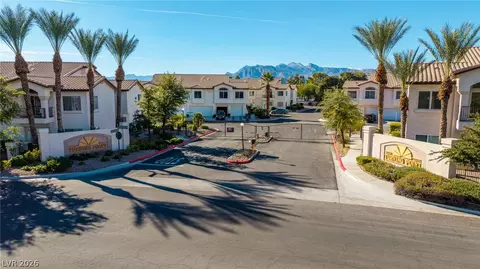 4820 Black Bear Rd #104, Las Vegas, NV 89149