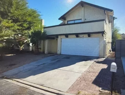 4760 Woodridge Rd, Las Vegas, NV 89121