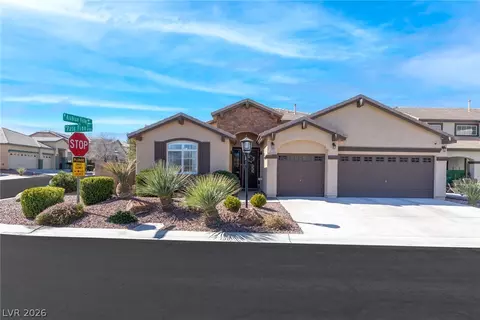 9713 Paso Fino St, Las Vegas, NV 89143