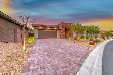 72 Reflection Cove Dr, Henderson, NV 89011