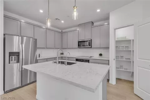 224 Wewatta Ave, Henderson, NV 89011
