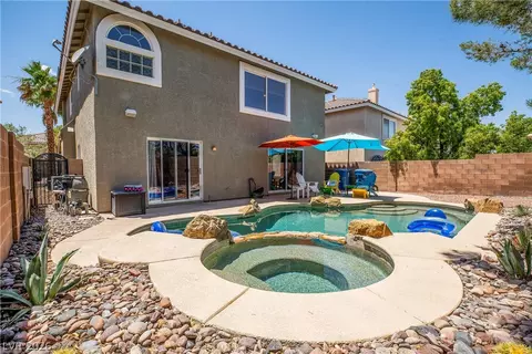 10902 Pentland Downs St, Las Vegas, NV 89141