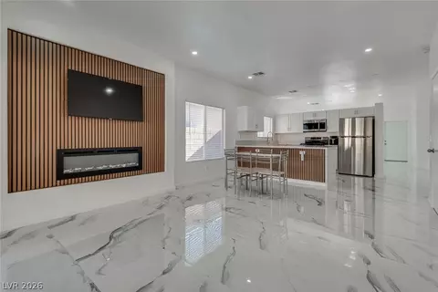 6022 Highland Gardens Dr, North Las Vegas, NV 89031