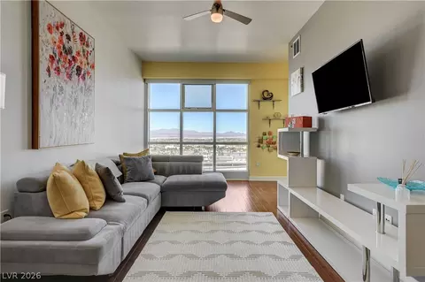 150 N Las Vegas Blvd #2002, Las Vegas, NV 89101