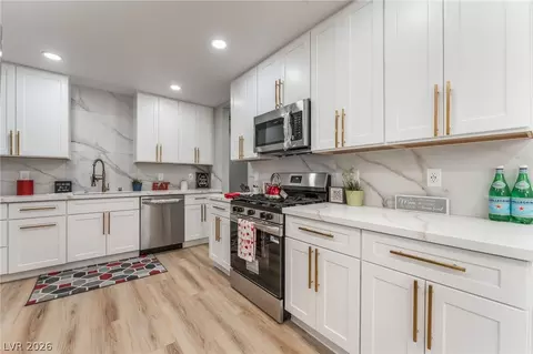 1118 Chapman Dr, Las Vegas, NV 89104