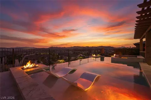 36 Cliffwater St, Henderson, NV 89011