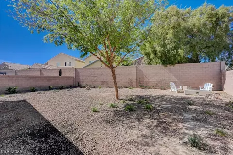 8225 Alden Pines Ct, Las Vegas, NV 89131