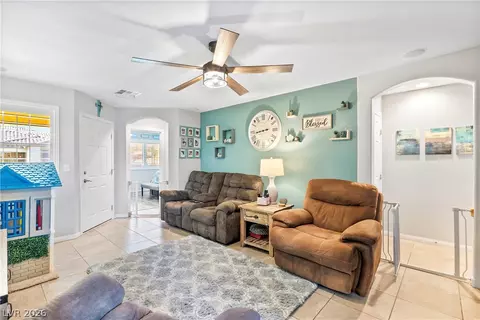 Entry Way - 2225 Chandler Ranch Pl, Laughlin, NV 89029 photo 3 of 6