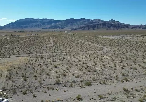 6900 N Provo Dr, Pahrump, NV 89060