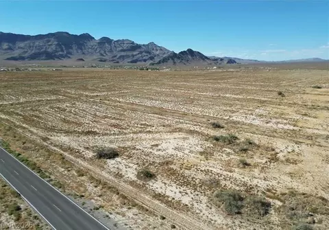 820 W Flashman Ln, Pahrump, NV 89060