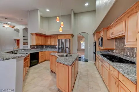 7540 Crystal Cave Dr, Las Vegas, NV 89117