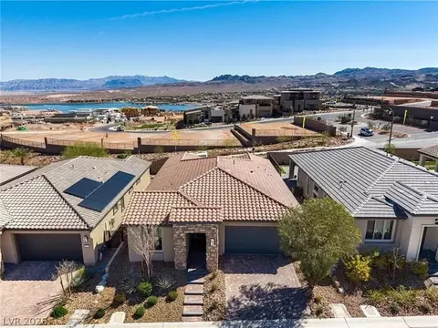 58 Sun Lily Ln, Henderson, NV 89011