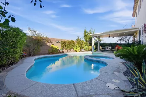 10650 Suffolk Hills Ave, Las Vegas, NV 89129