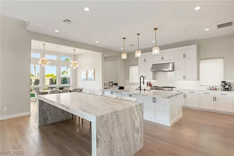 4822 Shady Ridge Dr, Las Vegas, NV 89135