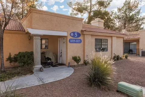 2851 S Valley View Blvd #1019, Las Vegas, NV 89102