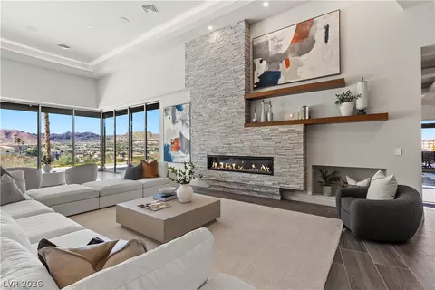 1 Costa Del Sol Ct, Henderson, NV 89011