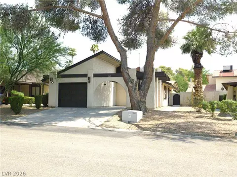 3435 Don Miguel Dr, Las Vegas, NV 89121