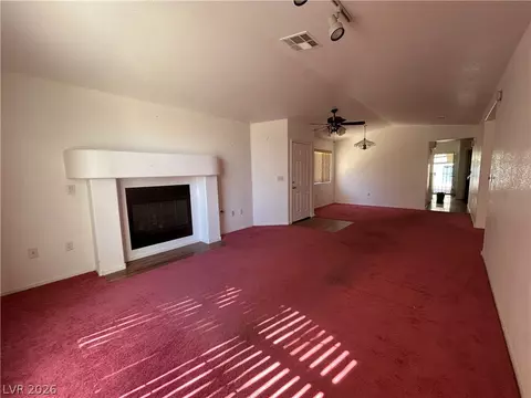Living - 2207 Camel Mesa Dr, Laughlin, NV 89029 photo 2 of 3