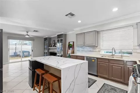 121 Golf Range St, Las Vegas, NV 89145