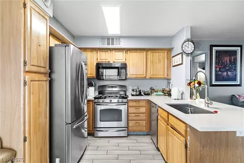 5710 E Tropicana Ave #1130, Las Vegas, NV 89122