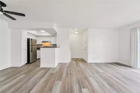 1455 E Katie Ave #C16, Las Vegas, NV 89119