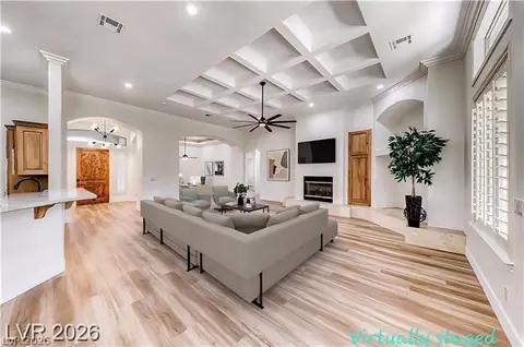 211 Viewmont Dr, Henderson, NV 89015
