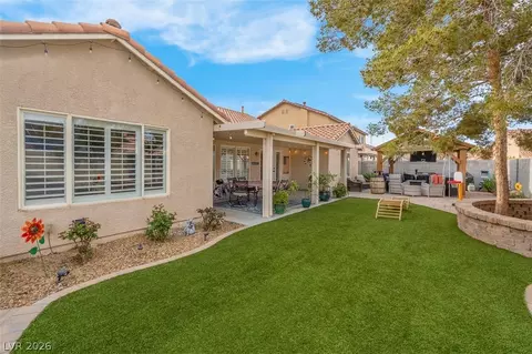 6258 Golden Rain St, North Las Vegas, NV 89031