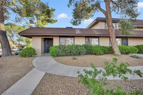 6154 Meadow Vista Ln, Las Vegas, NV 89103