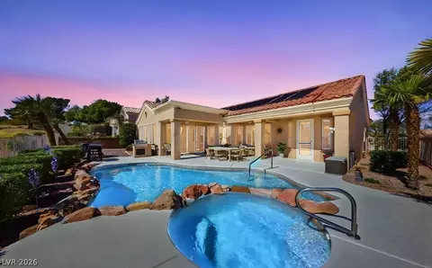 10501 Shoalhaven Dr, Las Vegas, NV 89134