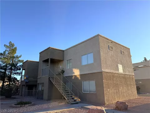 1670 N Lamont St, Las Vegas, NV 89115