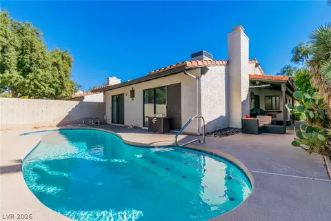 2482 Swan Ln, Las Vegas, NV 89121