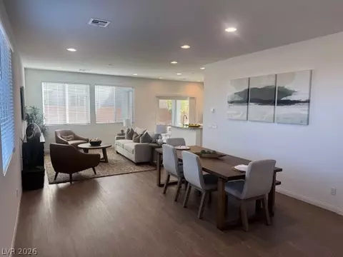 8106 Rockflower St, Las Vegas, NV 89113