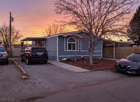 250 Bonnie Claire Ct, Pahrump, NV 89048