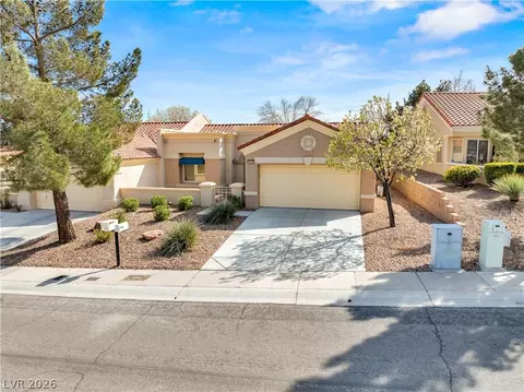 10525 Mission Lakes Ave, Las Vegas, NV 89134