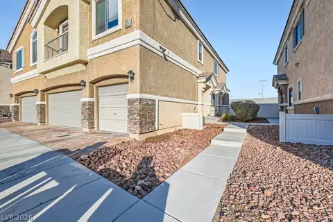 6637 Lookout Lodge Ln #1, North Las Vegas, NV 89084