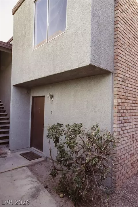1477 Hialeah Dr #C, Las Vegas, NV 89119