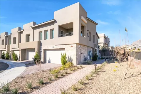 600 N Carriage Hill Dr #2161, Las Vegas, NV 89138