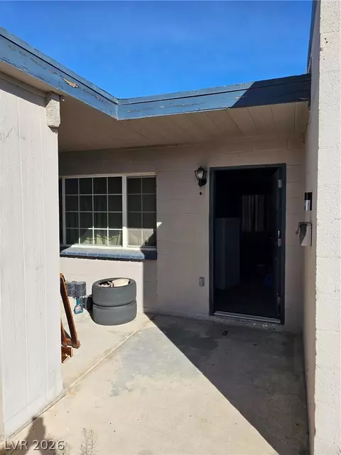 1074 King Richard Ave, Las Vegas, NV 89119