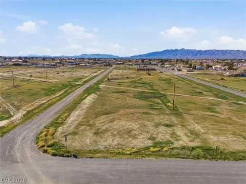 1120 S Xenia Ave, Pahrump, NV 89048