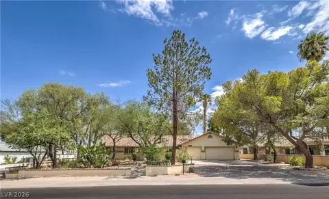 8020 La Cienega St, Las Vegas, NV 89123