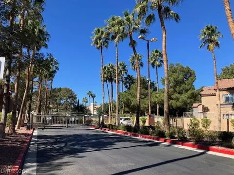 2121 Blue Breeze Dr #107, Las Vegas, NV 89128