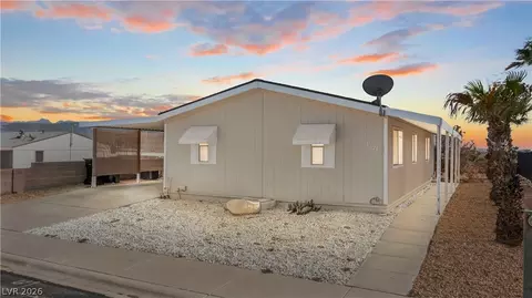 1671 Granada St, Laughlin, NV 89029 photo 2